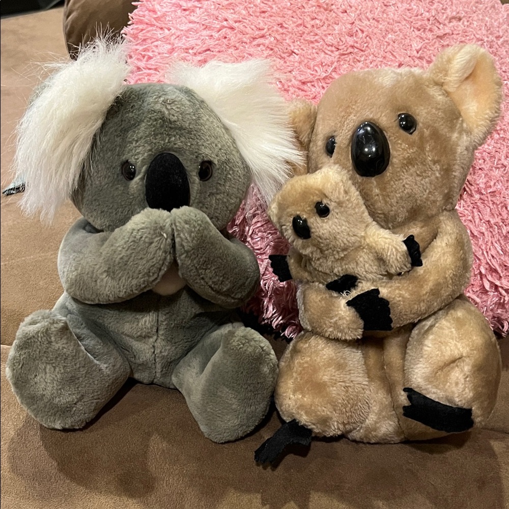 Vintage Dakin Koala bears and gray Koalas bundle